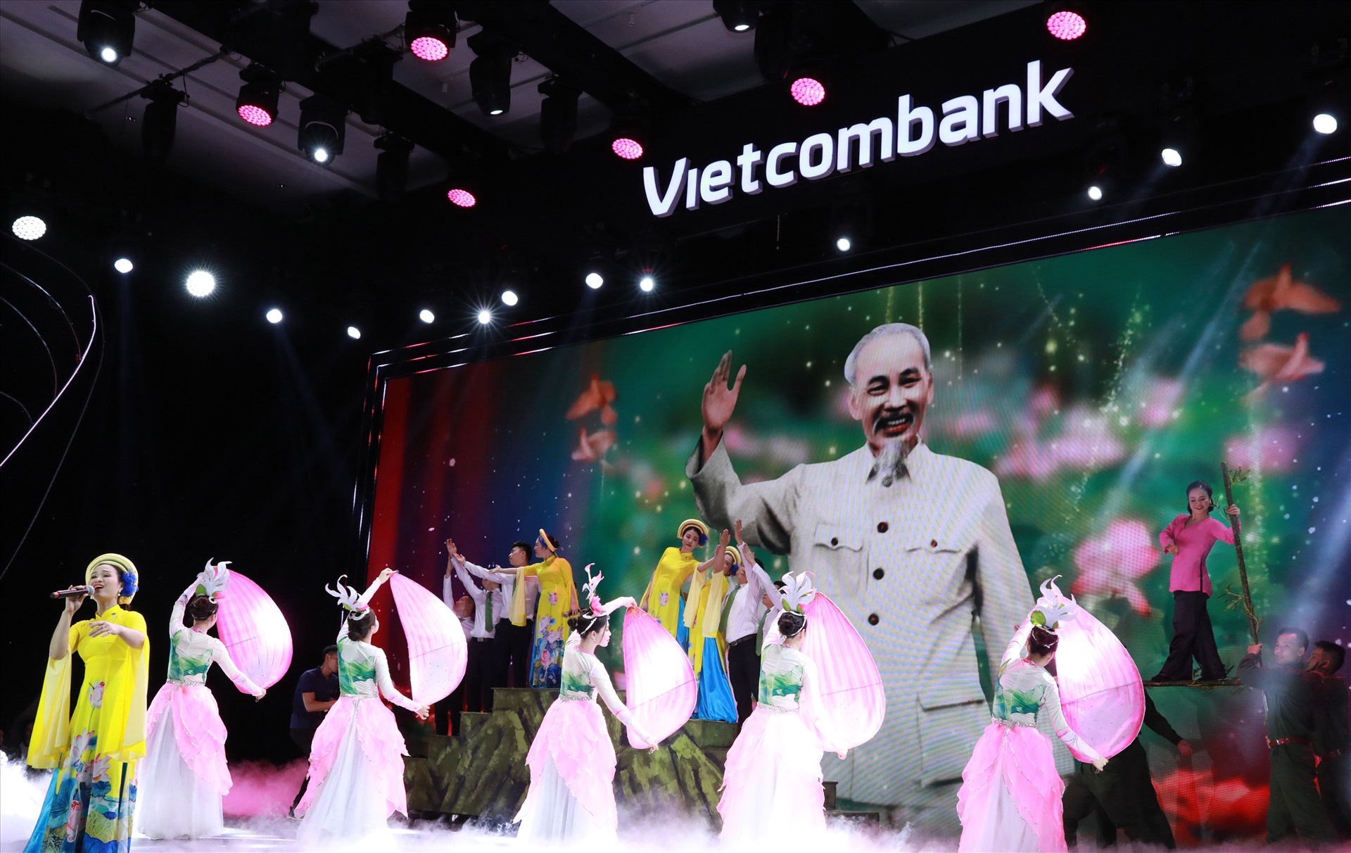 8 đội nhận giải chung khảo hội thi về văn hóa Vietcombank