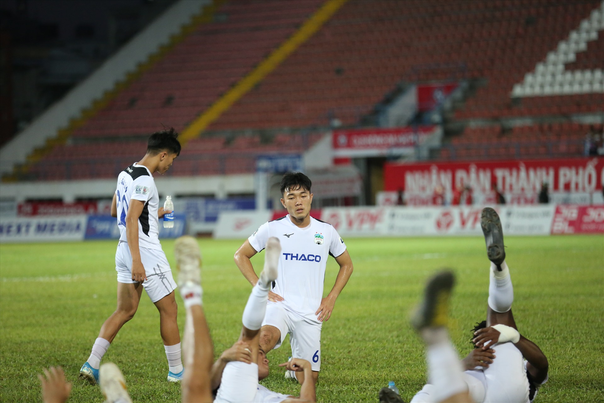 Cầu thủ người Tuyên Quang chưa hoàn toàn bình phục chấn thương và cần có thời gian để trở lại.