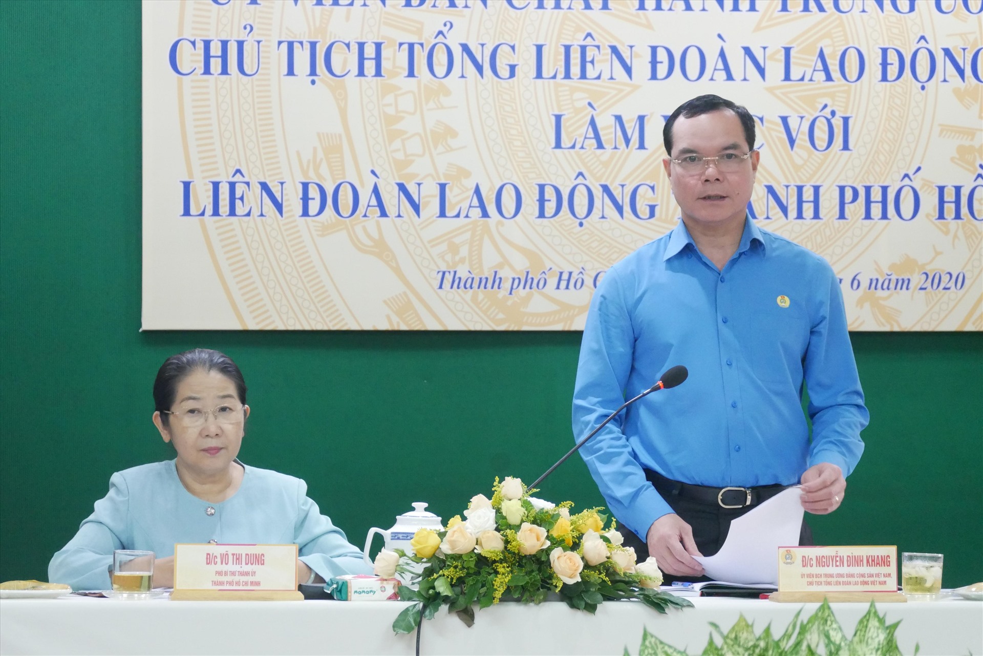 Chủ tịch Tổng LDF9LĐVn Nguyễn Đình Khang phát biểu tại buổi làm việc. Ảnh Anh Tú