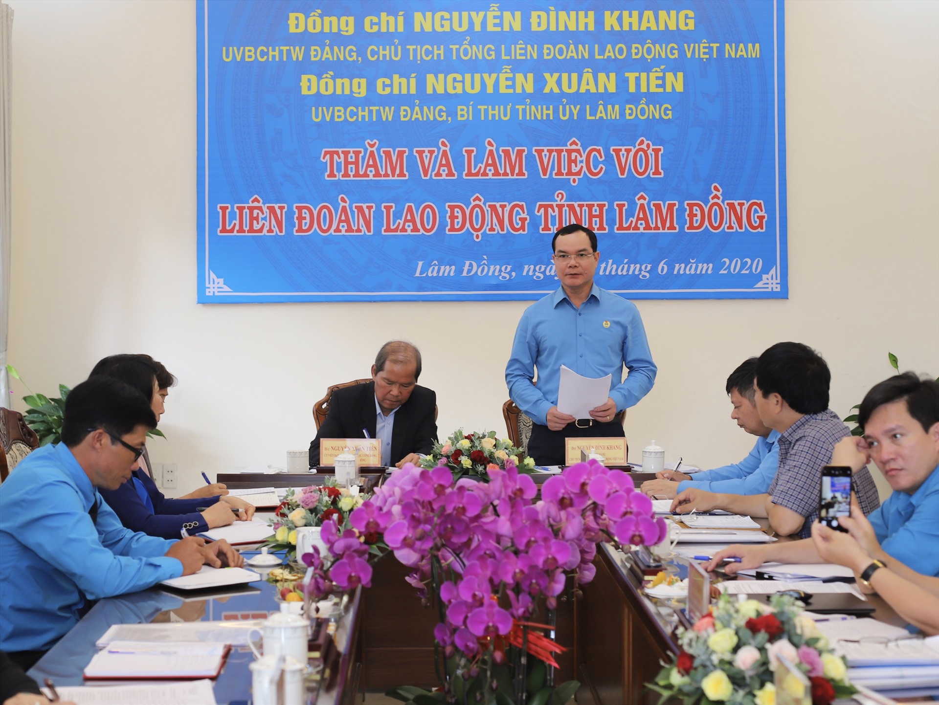 Toàn cảnh buổi làm việc tại LĐLĐ tỉnh Lâm Đồng. Ảnh: Hữu Long