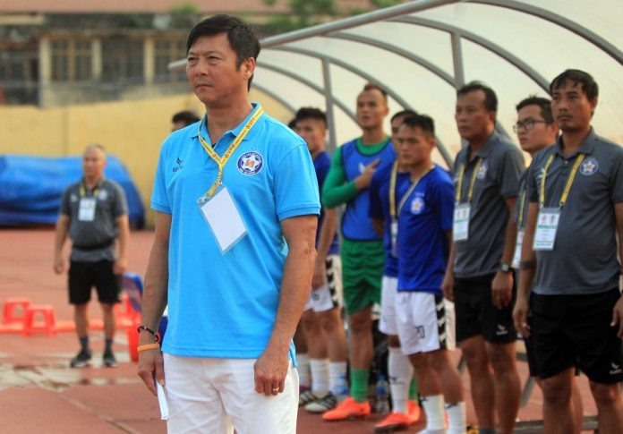Huấn luyện viên Lê Huỳnh Đức đang không có thành tích tốt. Ảnh: VPF
