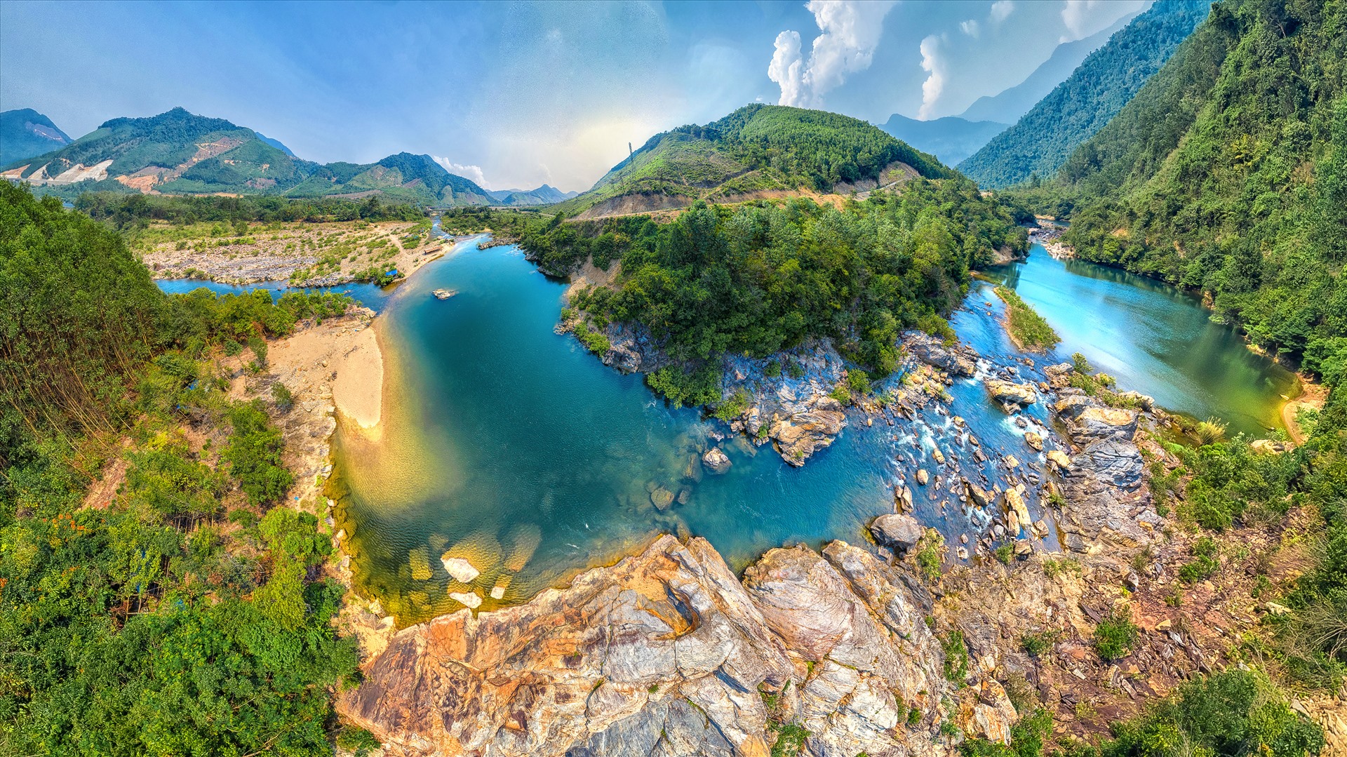 Suối Mơ tại thôn An Định.