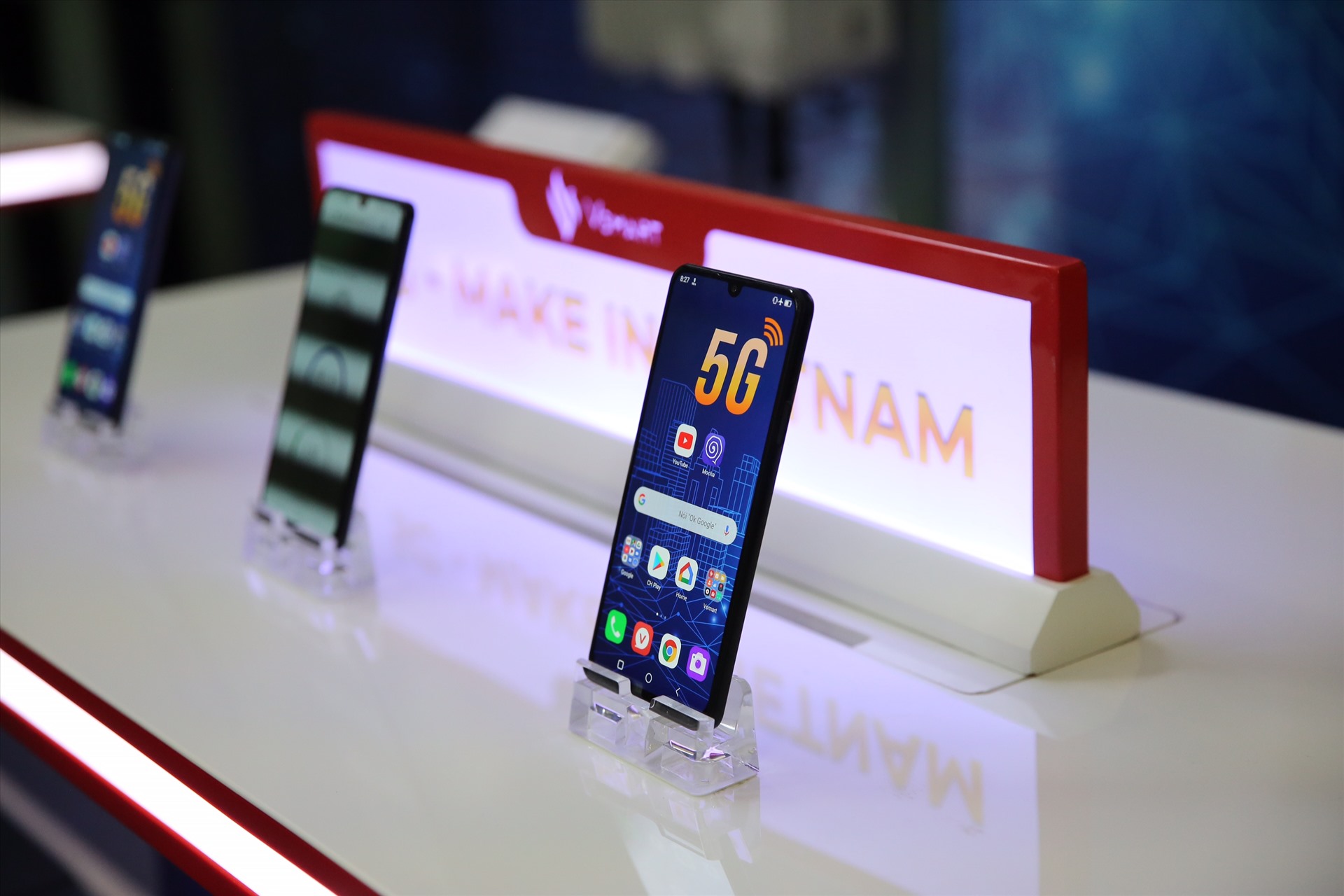 Vsmart Aris 5G là smartphone Việt Nam đầu tiên có kết nối 5G.