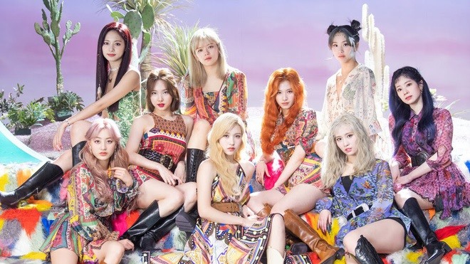 TWICE giảm phong độ. Ảnh: Cắt từ MV