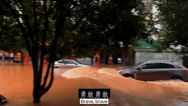 Mưa lớn gây ngập lụt ở Trung Quốc. Nguồn: Twitter