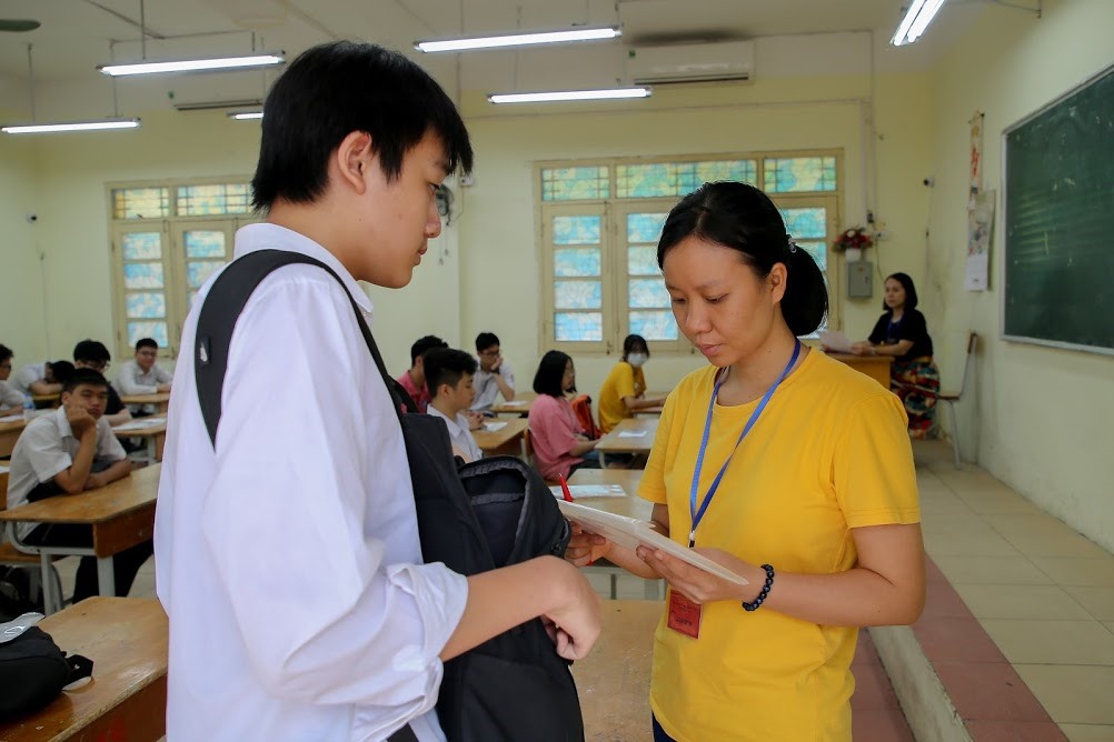 Ngày mai (17.7), các học sinh Hà Nội sẽ chính thức bước vào kỳ thi lớp 10 với môn thi đầu tiên là môn Ngữ văn (120 phút).