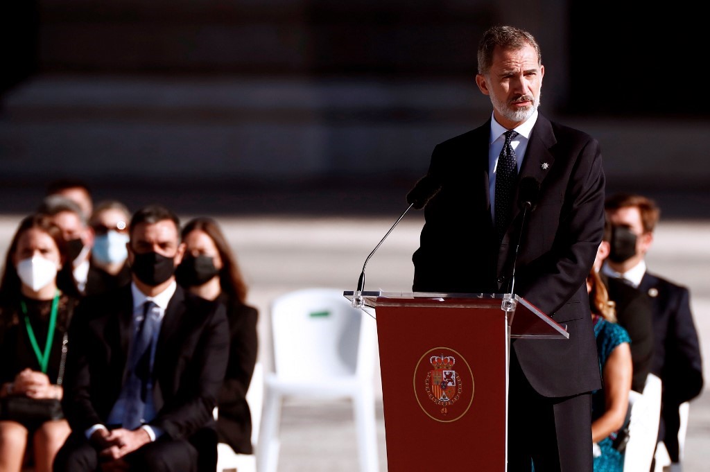 Vua Felipe VI phát biểu trong lễ tưởng niệm nạn nhân COVID-19. Ảnh: AFP.