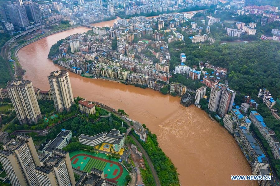 Ngập lụt ở Trùng Khánh ngày 1.7. Ảnh: Tân Hoa Xã