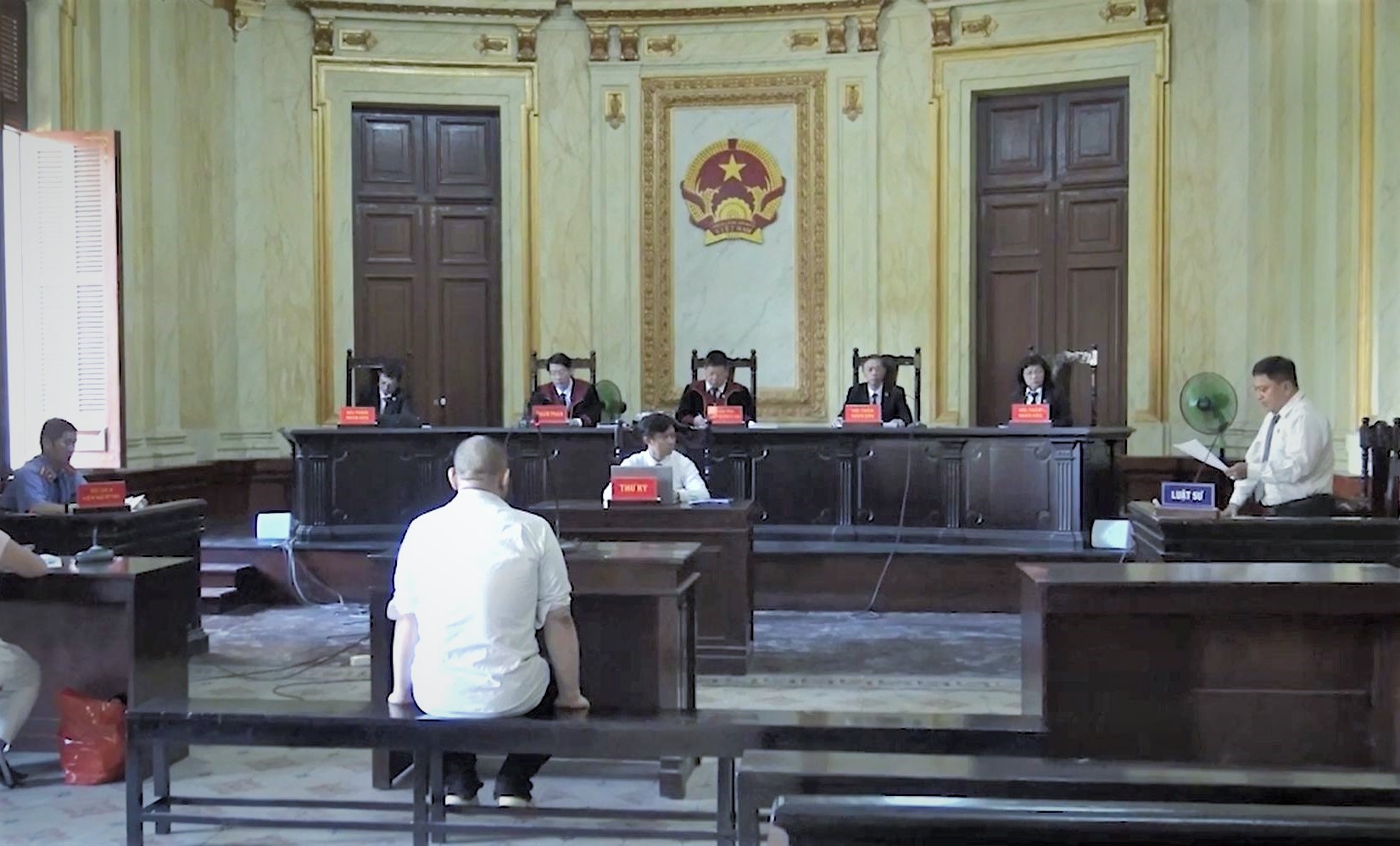 Và Nhia Lỳ tại phiên tòa xét xử. Ảnh: Anh Tú