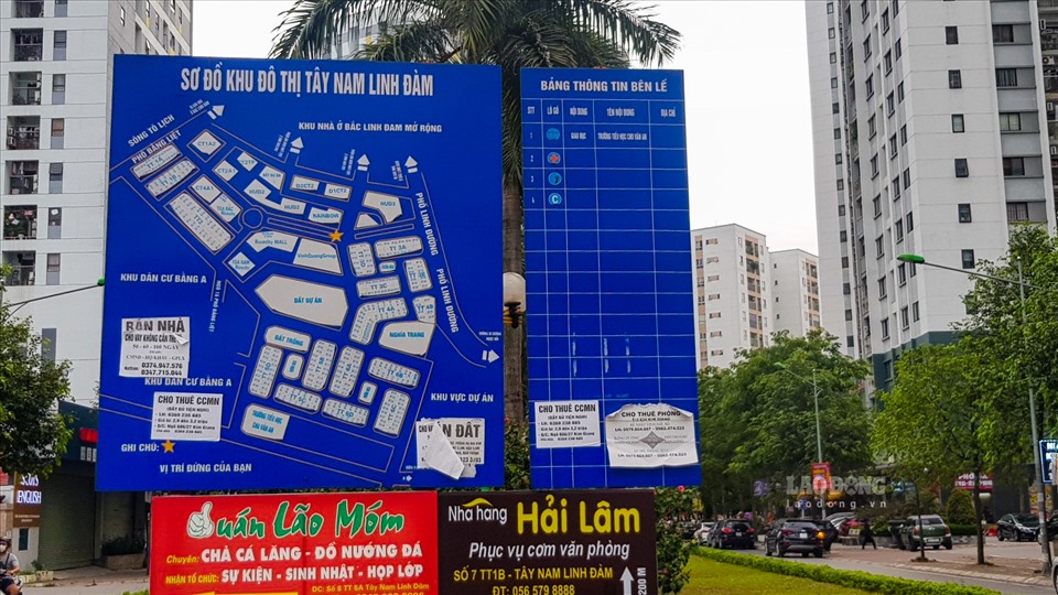 Tại dự án bãi đỗ xe tại Khu đô thị mới Tây Nam hồ Linh Đàm (phường Hoàng Liệt, Hoàng Mai, Hà Nội), ngang nhiên mọc lên hàng loạt ki-ốt lớn, nhỏ, được xây dựng kiên cố, cho thuê sai quy hoạch, khiến dư luận bức xúc.