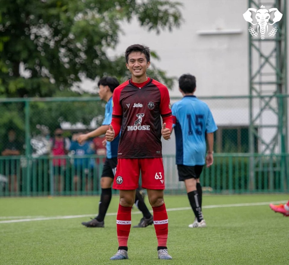 Sarawut Masuk đổi tên thành Poonsak Masut để làm lại sự nghiệp ở Thai League 2 trong màu áo Chiangmai United. Ảnh: Siam Sport