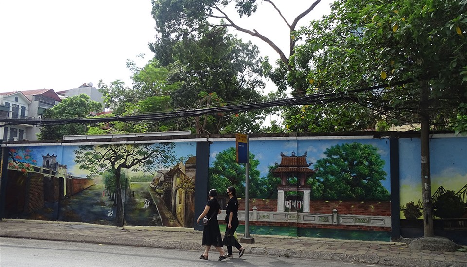 Bức tranh bích hoạ trên phố Nam Đồng, Đống Đa.