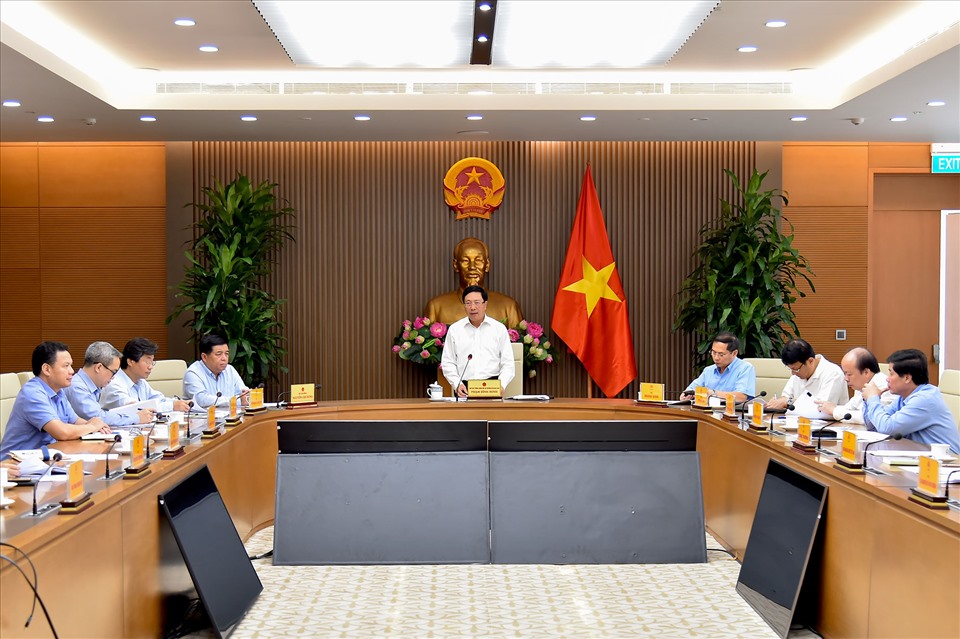 Phó Thủ tướng Phạm Bình Minh - Bộ trưởng Bộ Ngoại giao chủ trì cuộc họp. Ảnh T.A