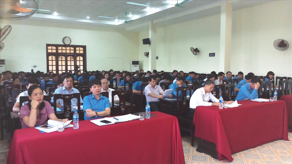 Hội nghị với sự tham gia của đông đảo đại diện các công đoàn cơ trên địa bàn tỉnh Thanh Hóa. Ảnh: Quách Du