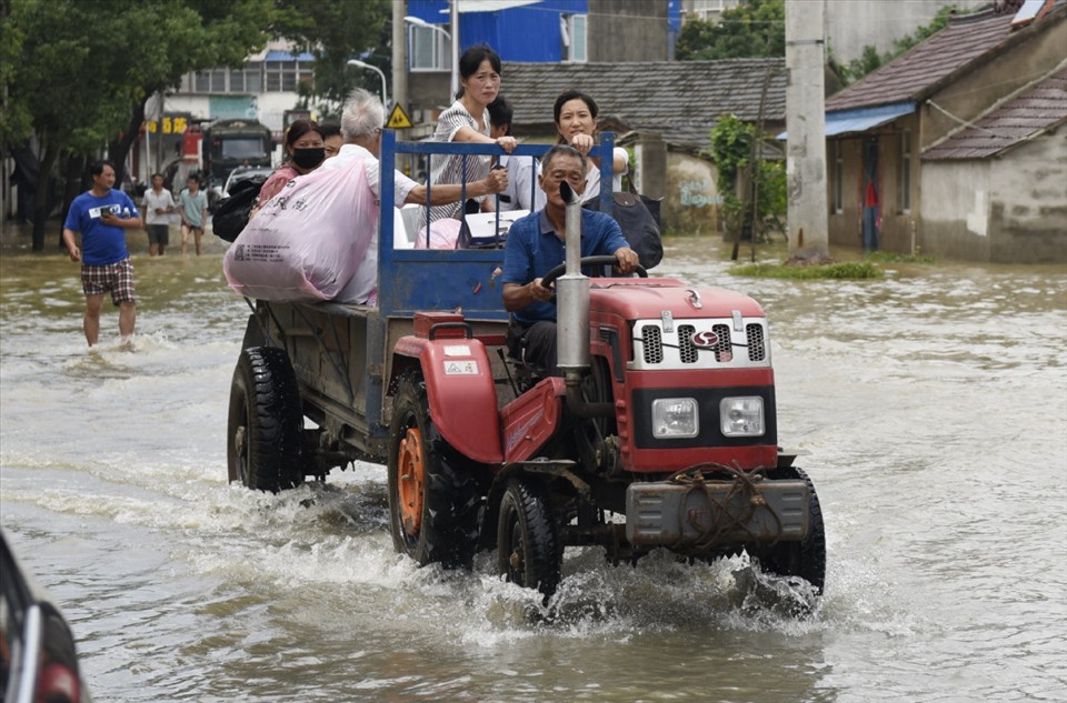 Lũ lụt ở thành phố Hợp Phì, tỉnh An Huy. Ảnh: China News