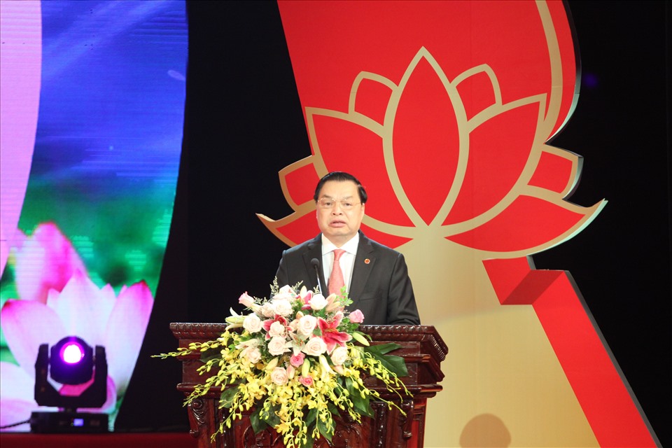 Phó Trưởng Ban Tuyên giáo Trung ương Lê Mạnh Hùng phát biểu tại buổi lễ. Ảnh T.Vương