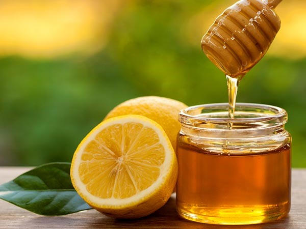 Mặt nạ Mayonnaise, mật ong và chanh mang lại sự khỏe mạnh từ bên trong cho làn da.