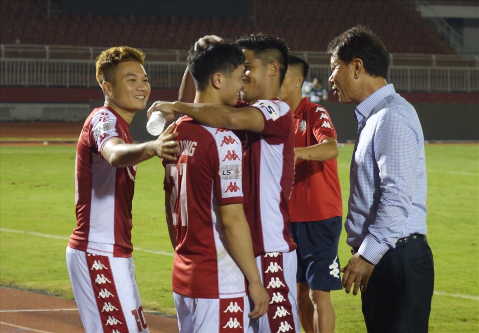 HLV Chung Hae-seong nhấn mạnh các thành phần tham gia V.League phải biết tôn trọng lẫn nhau. Ảnh: Nguyễn Đăng.