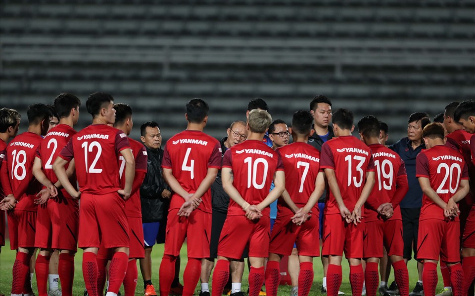 Kế hoạch của đội tuyển Việt Nam sẽ thay đổi nếu AFF Cup dời lịch sang năm 2021. Ảnh: Đ.Đ