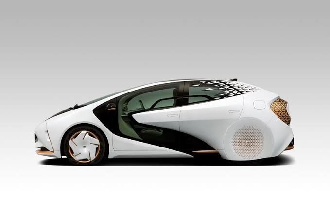 Hãy xem những bức tranh vẽ xe ô tô tương lai đầy sáng tạo và ấn tượng. Những ý tưởng độc đáo và hiện đại của các họa sĩ đã tạo nên những chiếc xe vô cùng phong cách và đầy tiềm năng cho tương lai.