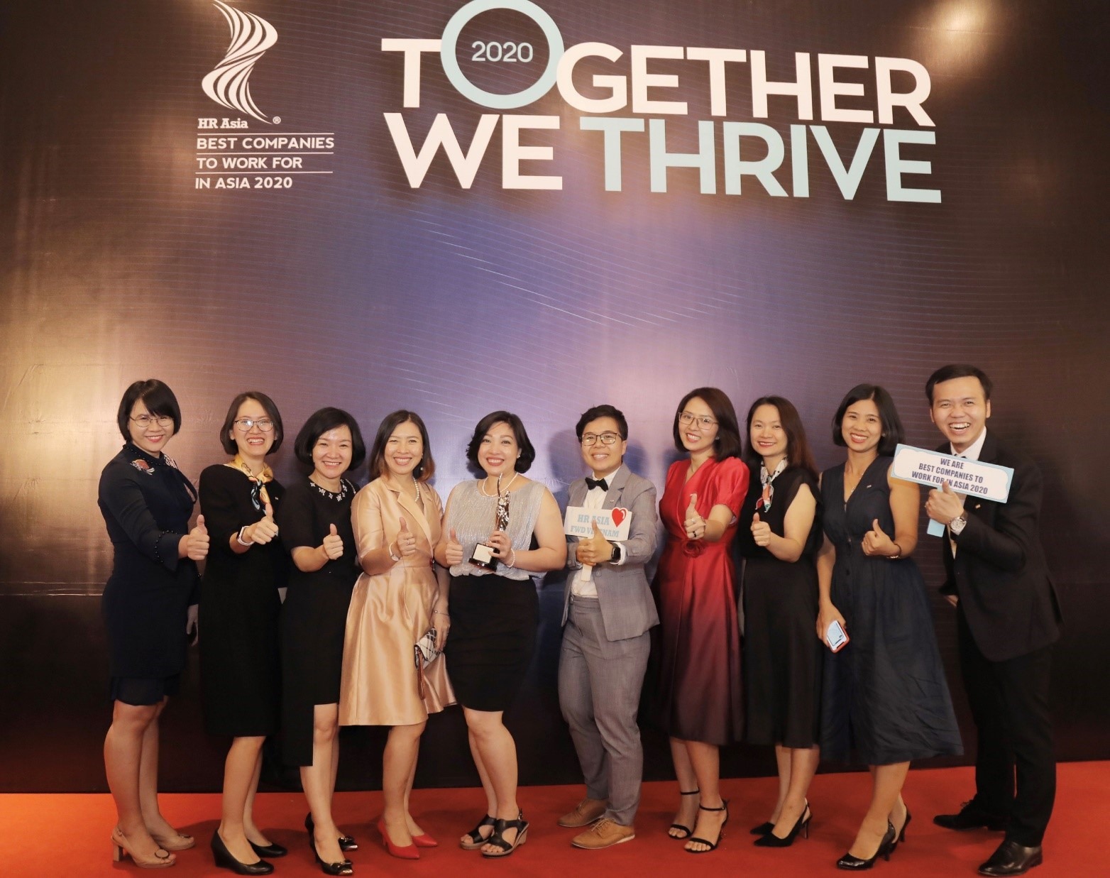 Chỉ với 4 năm gia nhập thị trường Việt Nam, FWD đã vinh dự nhận giải thưởng uy tín từ HR Asia - Tạp chí nhân sự uy tín hàng đầu Châu Á