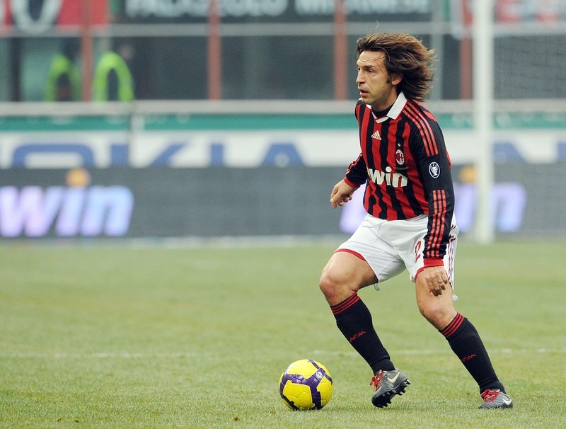 Pirlo trở thành tiền vệ lừng danh trong màu áo AC Milan. Ảnh: Getty