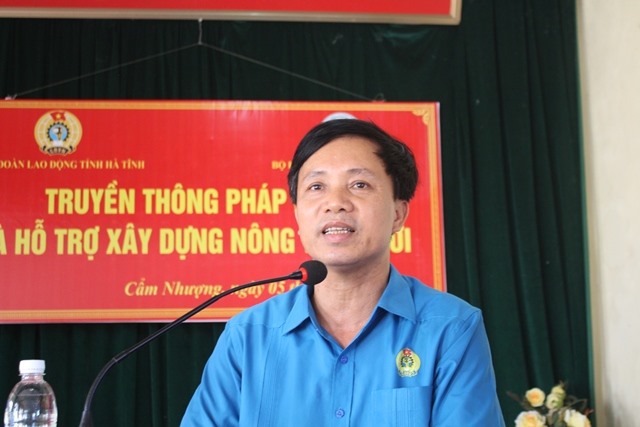 Ông Nguyễn Văn Danh - Chủ tịch LĐLĐ Hà Tĩnh phát biểu.