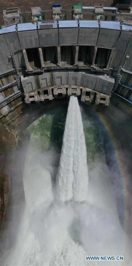 Đơn vị phát điện đầu tiên của nhà máy thủy điện Ô Đông Đức ở thượng nguồn sông Dương Tử được đưa vào hoạt động hôm 29.6. Ảnh: Tân Hoa Xã.
