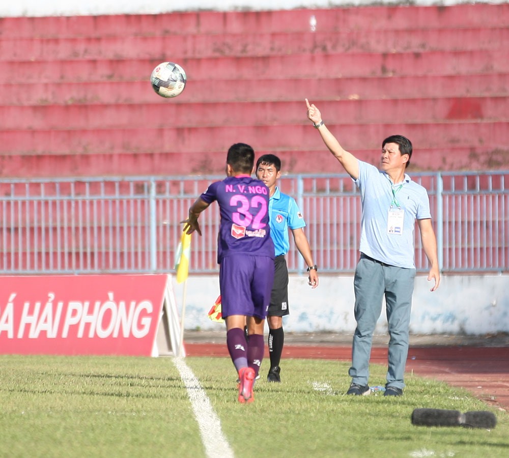 Ông Vũ Tiến Thành giúp Sài Gòn chơi thăng hoa với chuỗi 8 trận bất bại tại V.League 2020. Ảnh: VPF.