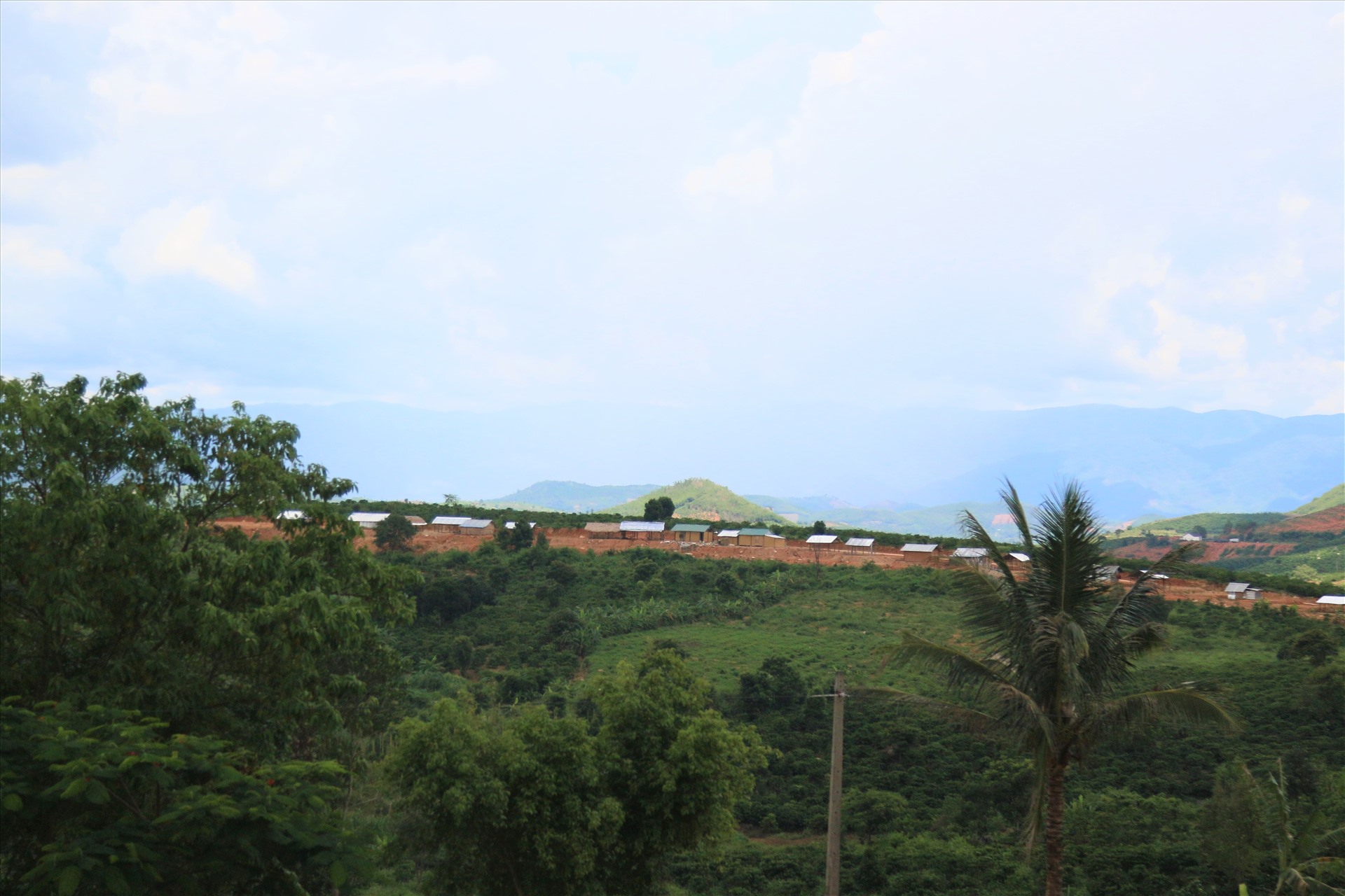 Quảng Phú là một xã vùng sâu, vùng xa cách trung tâm hành chính huyện Krông Nô hơn 70km. Nơi đây đang là một trong những ổ dịch bạch hầu của Đắk Nông nói riêng và Tây Nguyên nói chung. Ảnh: B.T