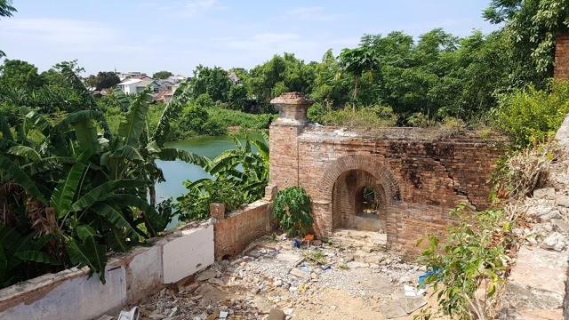 Một trong hai cổng vòm được Trung tâm Bảo tồn di tích Cố đô Huế xác định là nơi đặt pháo phòng thủ vừa phát lộ. Ảnh: Đại Dương