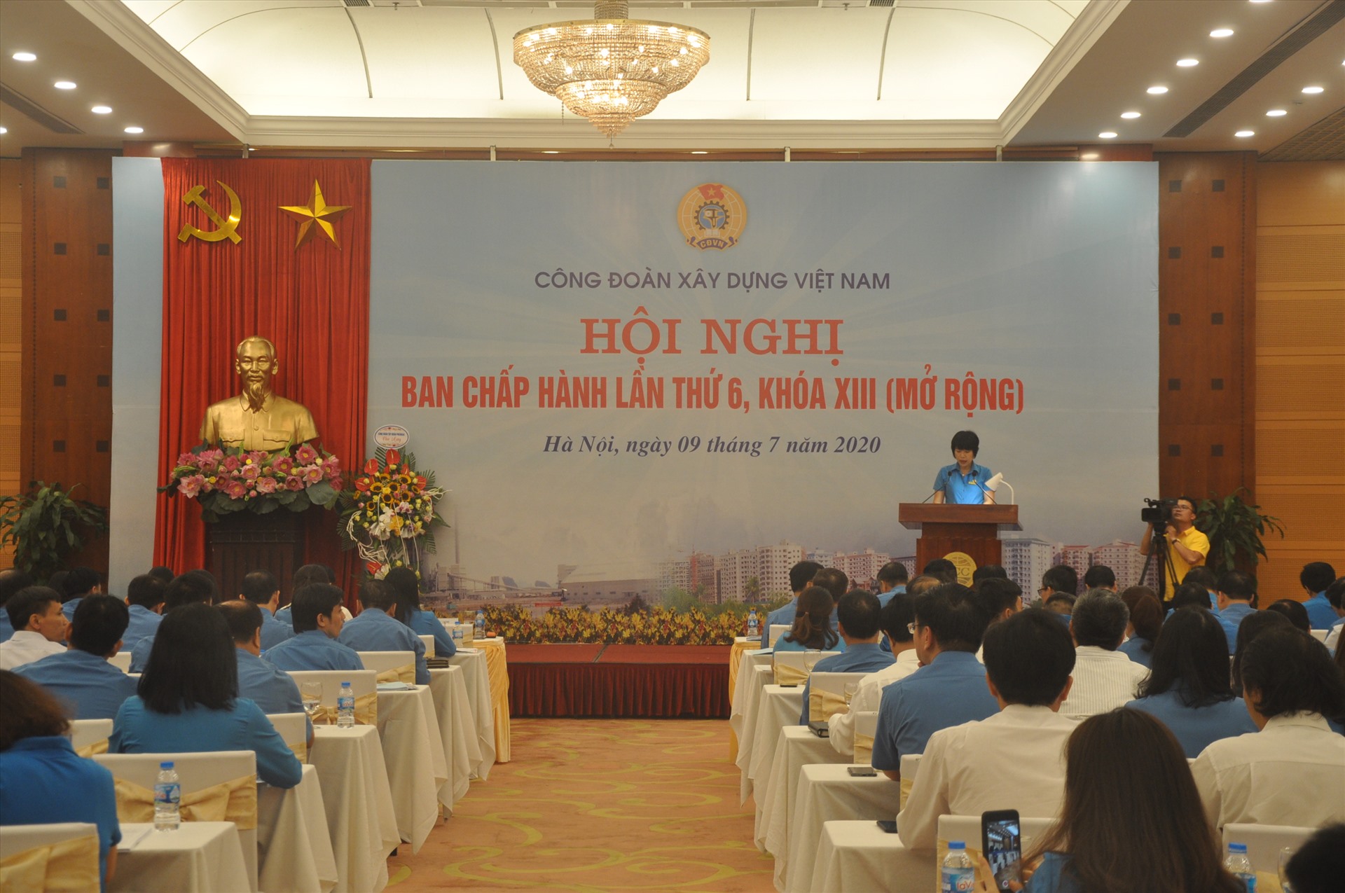 Chủ tịch Công đoàn Xây dựng Việt Nam Nguyễn Thị Thuỷ Lệ phát biểu tại hội nghị. Ảnh: Bảo Hân.