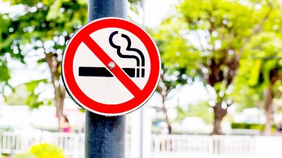 Việt Nam nằm trong nhóm 15 quốc gia có số lượng người hút và nghiện thuốc lá nhiều nhất thế giới.