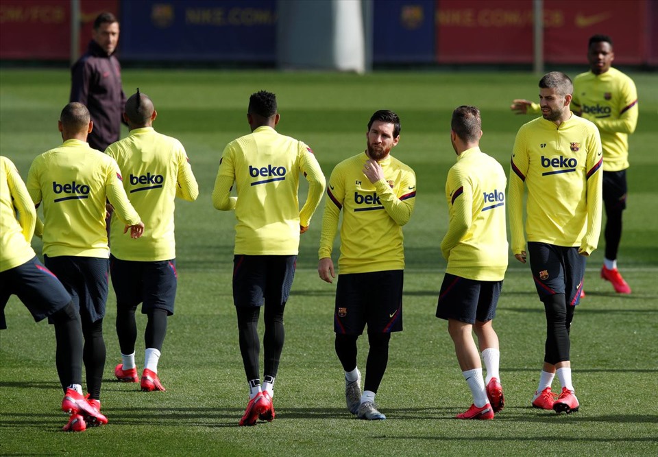 Lionel Messi và các đồng đội sẽ sang Bồ Đào Nha vào hôm nay. Ảnh: Reuters