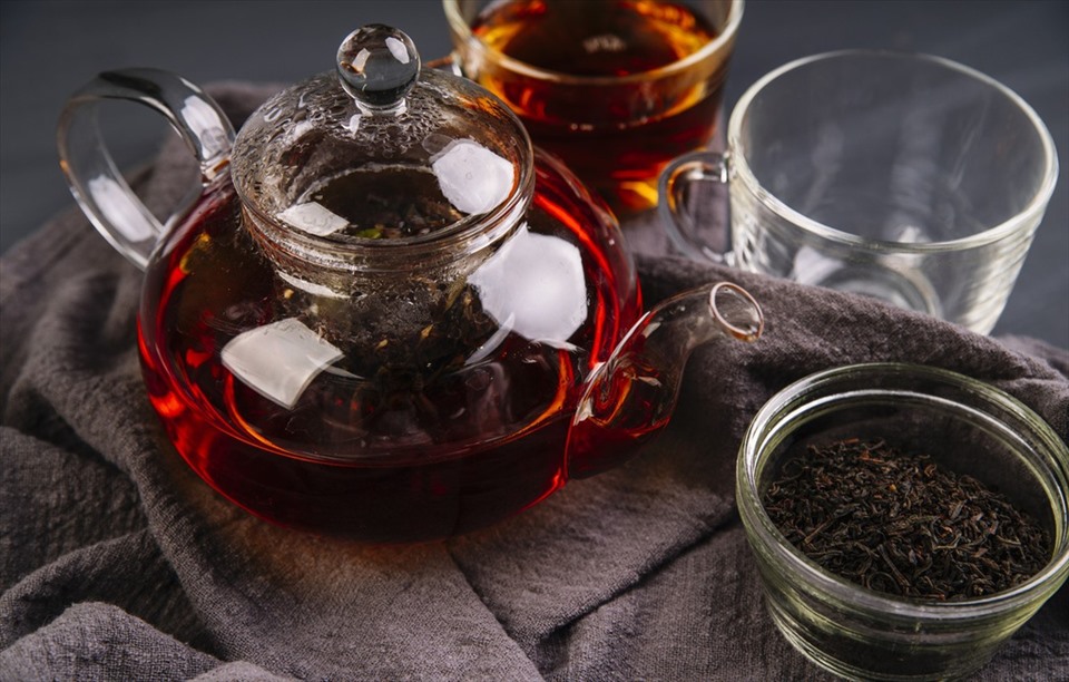 Đây được biết đến là một trong những loại trà được ưa chuộng nhất tại Anh. Trước kia, tiệc trà chiều thường chỉ dành riêng cho giới quý tộc. Tuy nhiên, nghi thức này đã trở thành bản sắc văn hóa của đất nước và lan rộng ra nhiều quốc gia trên thế giới. Ảnh: Goodfon.