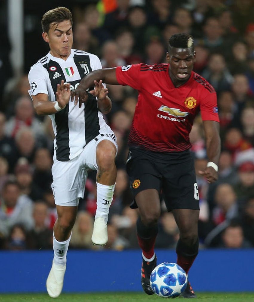 Liệu Paulo Dybala và Pogba có đi theo chiều ngược nhau trong mùa Hè này? Ảnh: Getty Images