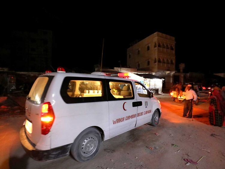 Xe cứu thương được điều tới hiện trường sau vụ nổ hôm 16.8. Ảnh: Reuters.