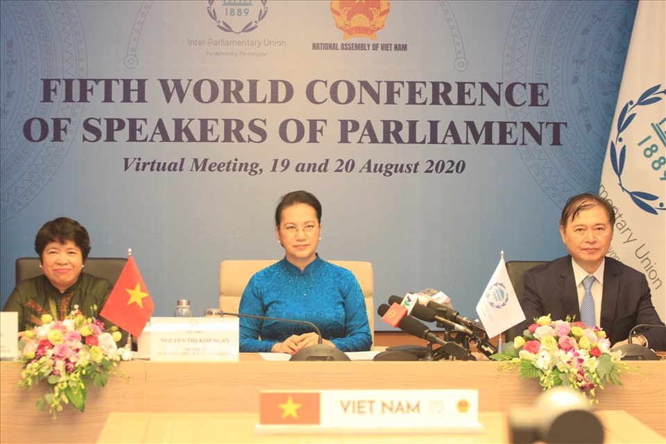 Đoàn Việt Nam tham dự Hội nghị. Ảnh T.Vương