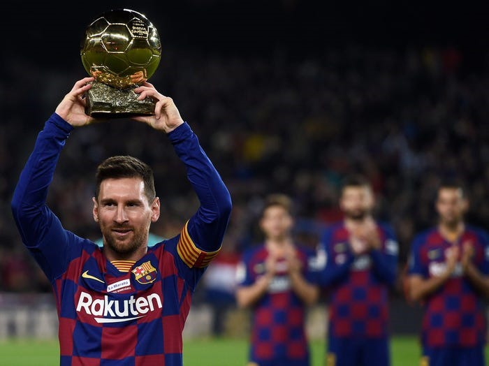 2019: Messi có lần thứ sáu nhận Quả bóng vàng sau khi có chức vô địch La Liga thứ 10 cho riêng mình và ghi nhiều bàn thắng nhất tại Champions League cũng như Châu Âu. Ảnh: Insider
