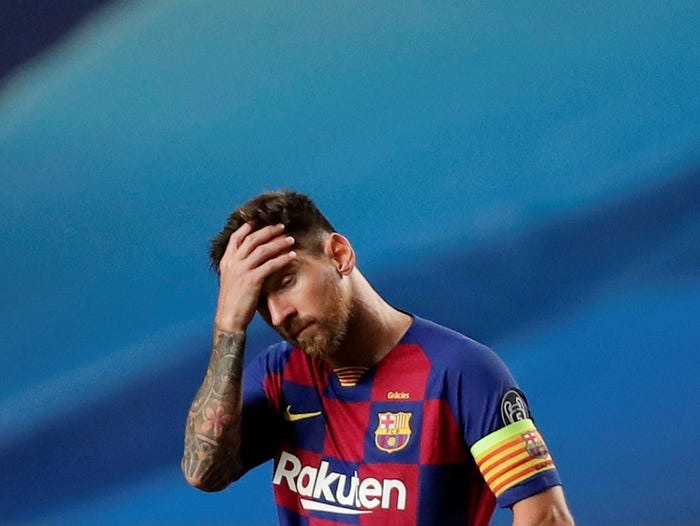 2020: Messi đánh dấu bàn thắng thứ 630 cho Barca, nhưng 2 tháng sau, tiền đạo người Argentina gây sốc khi anh thông báo ý định rời Barca. Ảnh: Insider