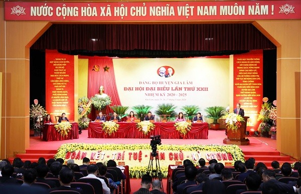 Đảng bộ huyện Gia Lâm là đơn vị đầu tiên tổ chức đại hội Đảng cấp trên cơ sở của Hà Nội. Ảnh PH