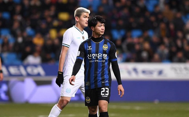 Công Phượng từng khoác áo Incheon United nửa đầu mùa giải 2019. Ảnh: Incheon United.