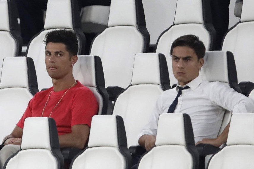 Ronaldo và Dybala. Ảnh: Getty.
