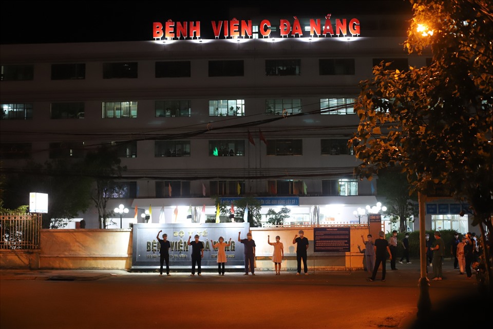 Bệnh viện C Đà nẵng dỡ bỏ lệnh phong tỏa vào 0h ngày 8.8. Ảnh: Trần Thùy