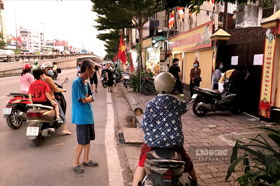 Hằng năm