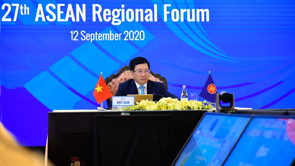 Phó Thủ tướng, Bộ trưởng Ngoại giao Phạm Bình Minh chủ trì Hội nghị Diễn đàn Khu vực ASEAN (ARF) lần thứ 27. Ảnh: Bộ Ngoại giao.