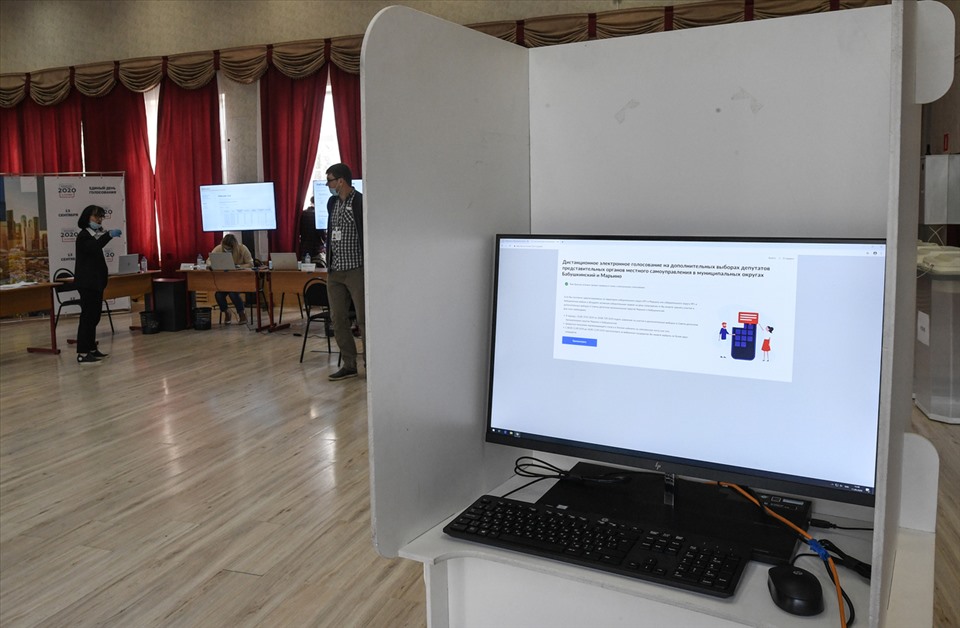 Bầu cử trực tuyến ở Nga. Ảnh: Ria Novosti