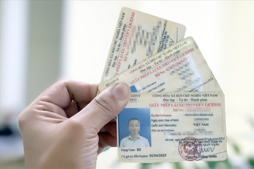 Dự thảo Luật quy định, giấy phép lái xe có 12 điểm trong 12 tháng (tính từ lúc cấp mới). Ảnh minh hoạ: Hải Nguyễn