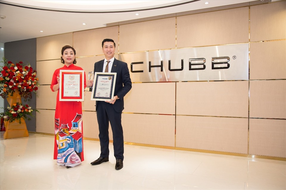 Chubb Life Việt Nam nhận hai giải thưởng uy tín ghi nhận mức độ uy tín và hiệu quả kinh doanh của doanh nghiệp.