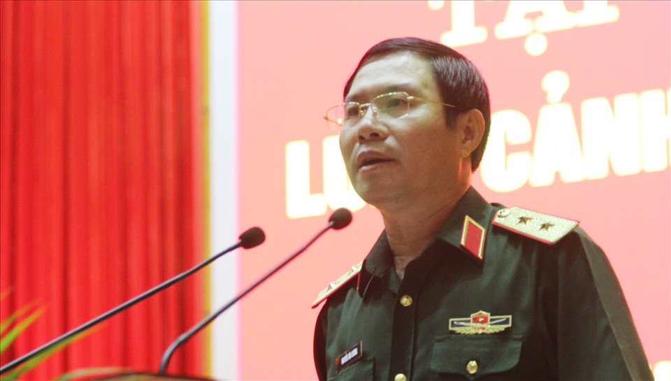 Trung tướng Nguyễn Tân Cương - Thứ trưởng Bộ Quốc phòng thông tin về Luật Cảnh sát biển Việt Nam. Ảnh T.Vương